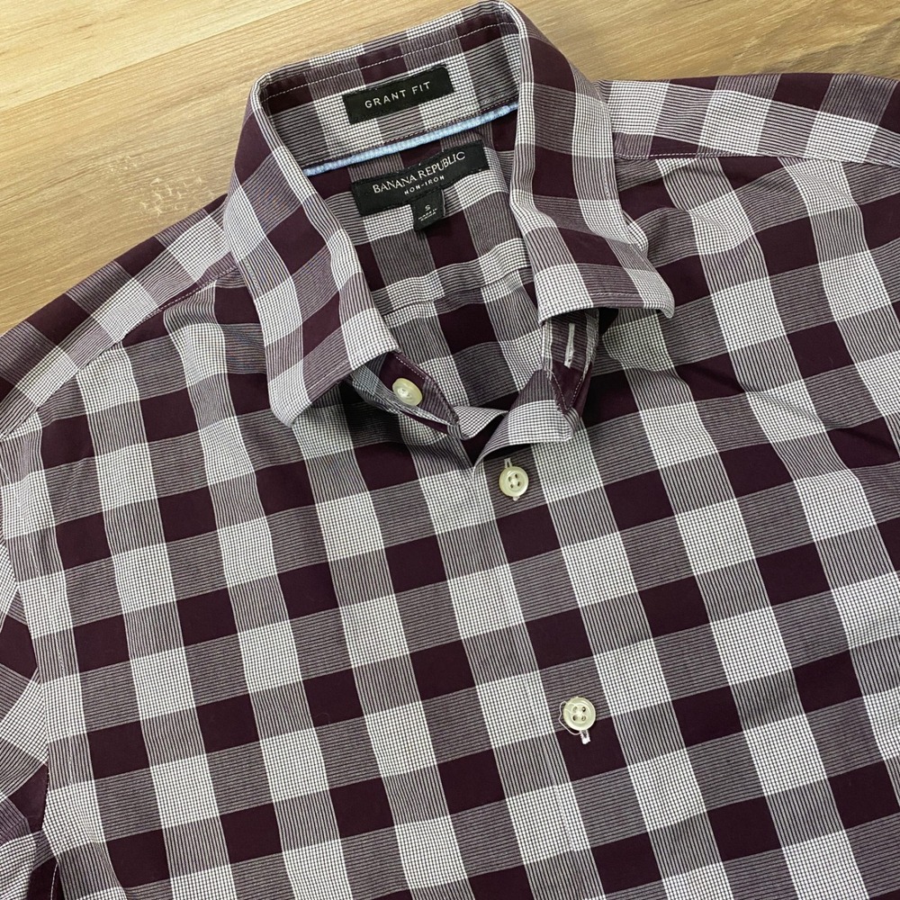 Banana Republic Shirt Mens Small Grant Fit Gingham Check Cotton Burgundy White
